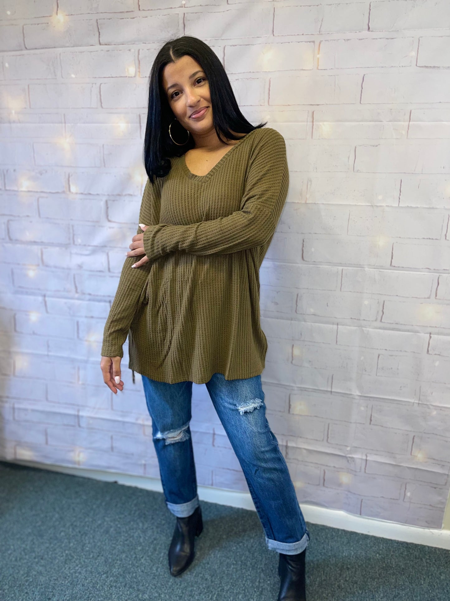 green waffle knit hi lo v neck sweater