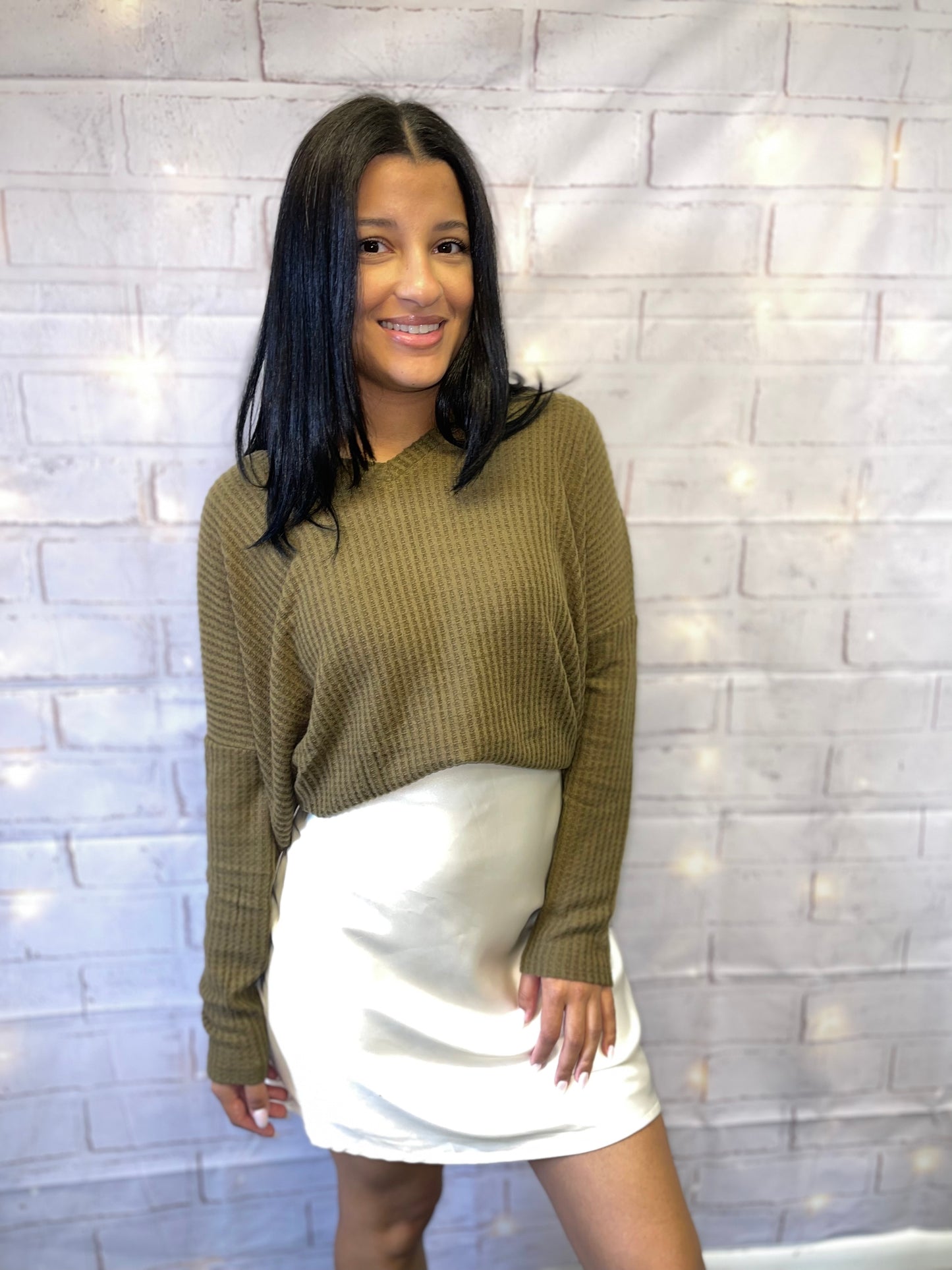 green waffle knit hi lo v neck sweater