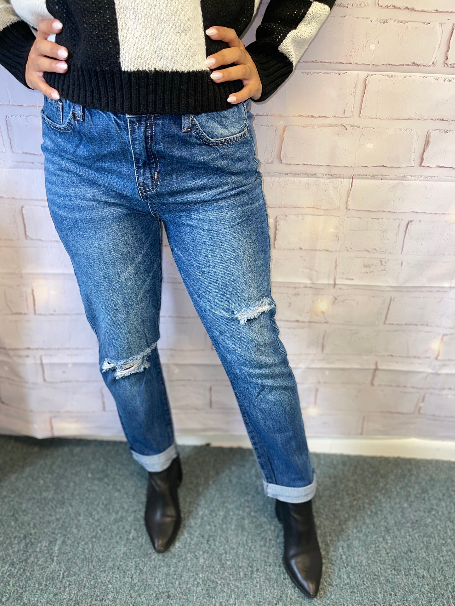 high waisted paperbag ripped jeans
