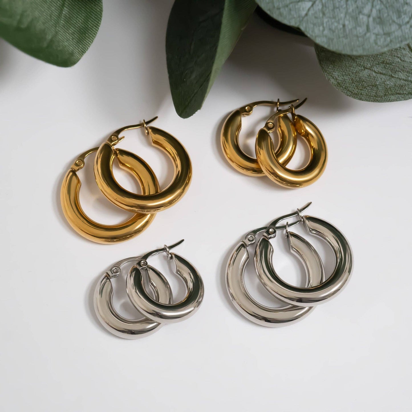 Classic Golden Chunky Hoop