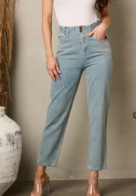 Clear Sky Jeans: High-waisted, elastic, button closure, 100% cotton. Elevate your style with comfort and timeless fashion.