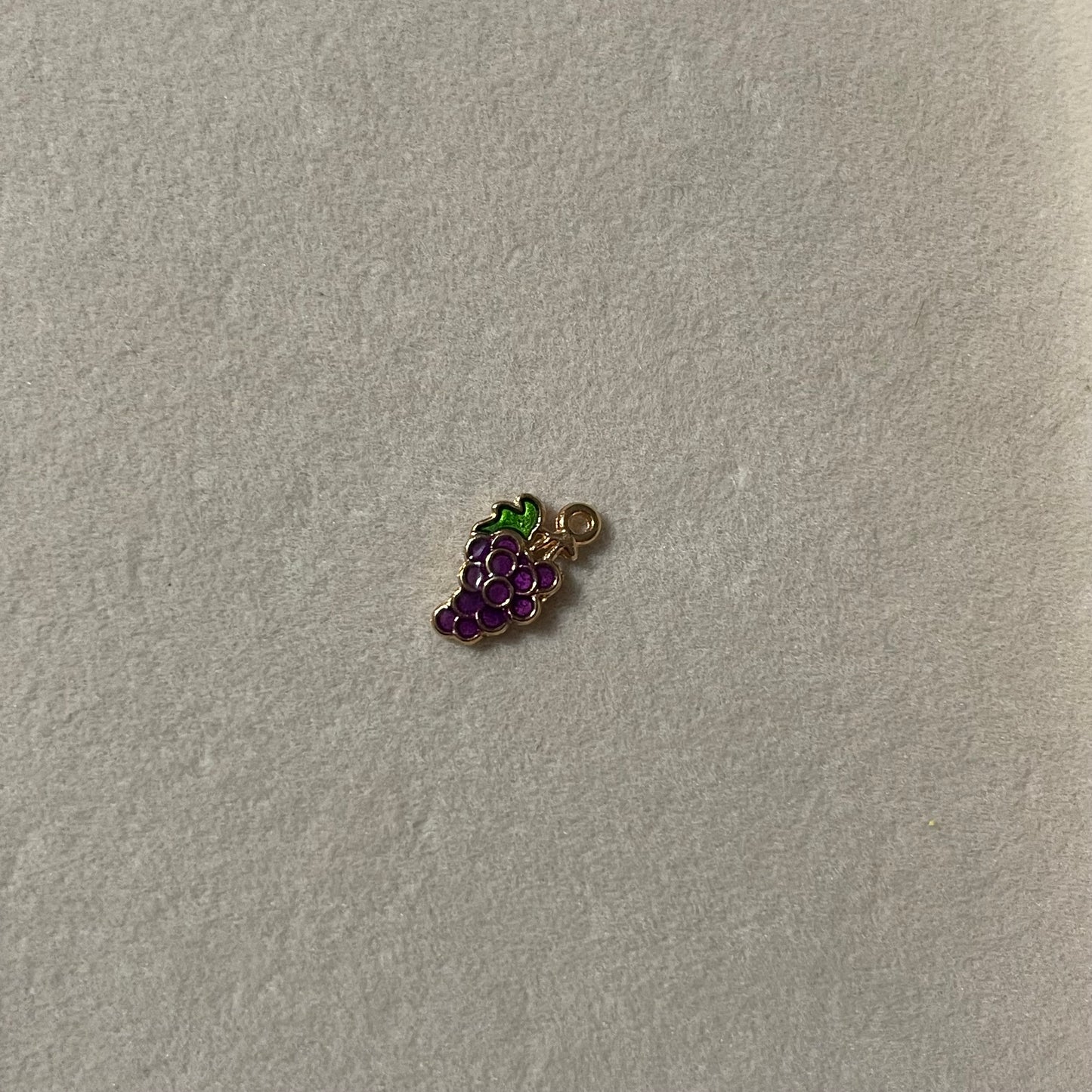 Grapes Charm