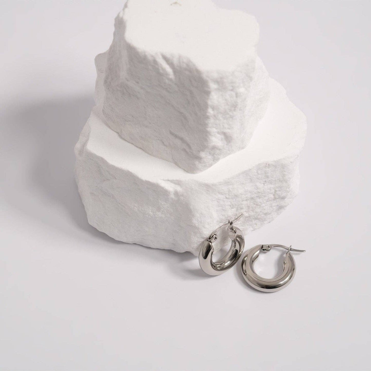 Classic Golden Chunky Hoop